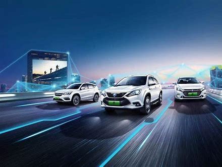 手工羽毛扇網(wǎng)站如何憑借傳統(tǒng)工藝傳承擴大流量？同行都是怎么做的？