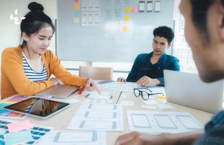 手工羽毛扇網(wǎng)站如何憑借傳統(tǒng)工藝傳承擴(kuò)大流量？同行都是怎么做的？