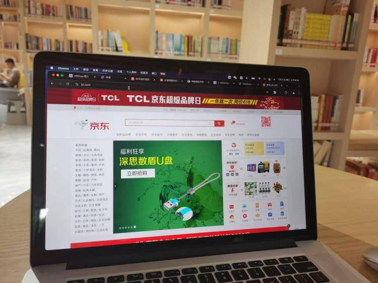 手工羽毛扇網(wǎng)站如何憑借傳統(tǒng)工藝傳承擴(kuò)大流量？同行都是怎么做的？