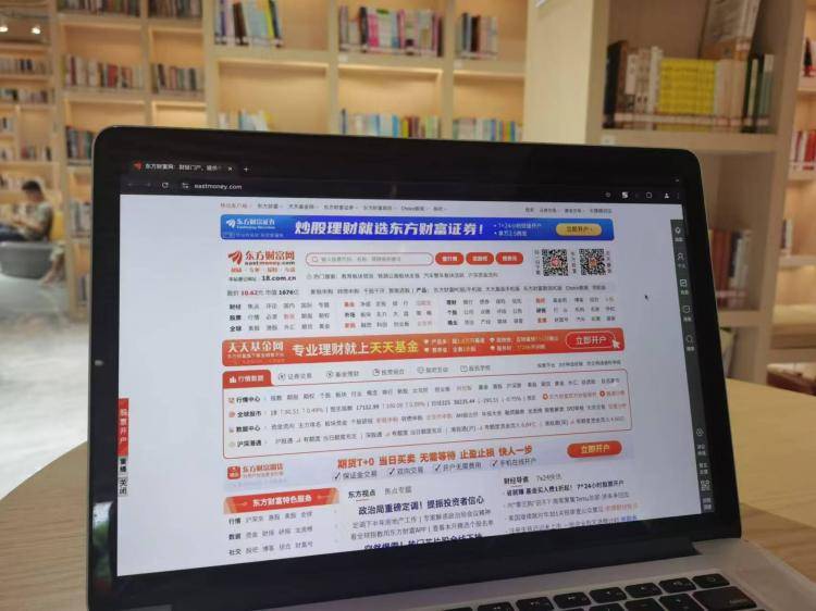 手工羽毛扇網(wǎng)站如何憑借傳統(tǒng)工藝傳承擴(kuò)大流量？同行都是怎么做的？