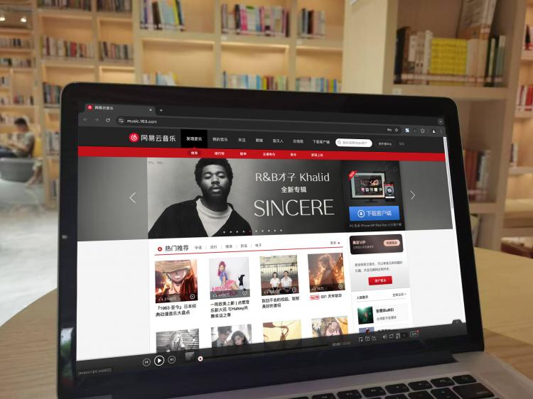 手工羽毛扇網(wǎng)站如何憑借傳統(tǒng)工藝傳承擴大流量？同行都是怎么做的？