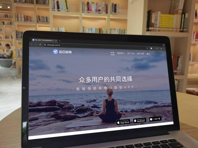 手工羽毛扇網(wǎng)站如何憑借傳統(tǒng)工藝傳承擴(kuò)大流量？同行都是怎么做的？