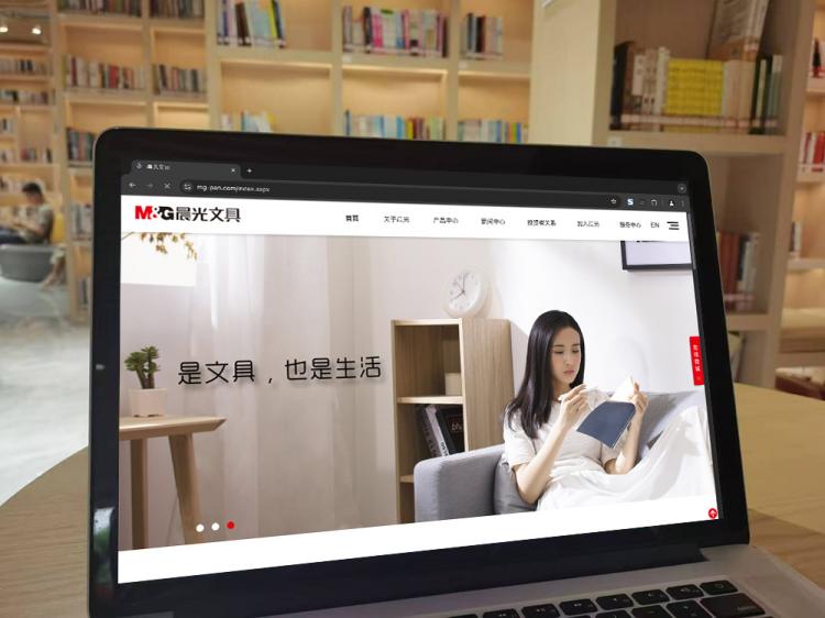 手工羽毛扇網(wǎng)站如何憑借傳統(tǒng)工藝傳承擴(kuò)大流量？同行都是怎么做的？