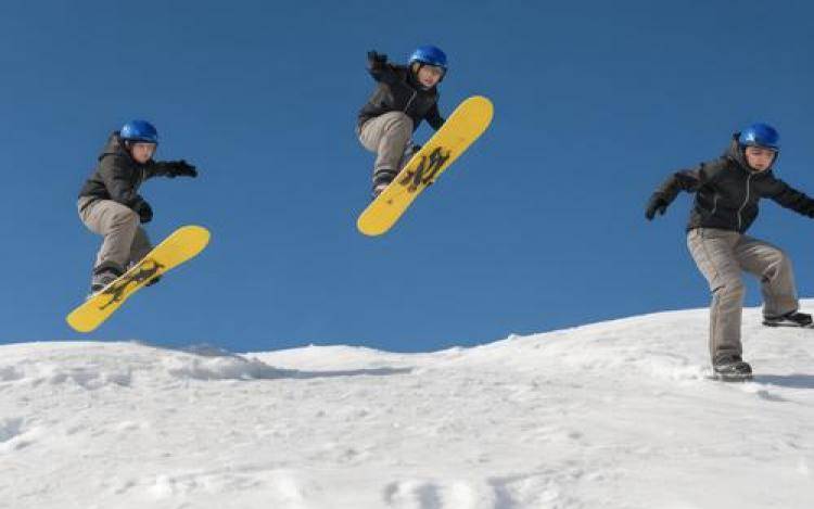 手工羽毛扇網(wǎng)站如何憑借傳統(tǒng)工藝傳承擴(kuò)大流量？同行都是怎么做的？