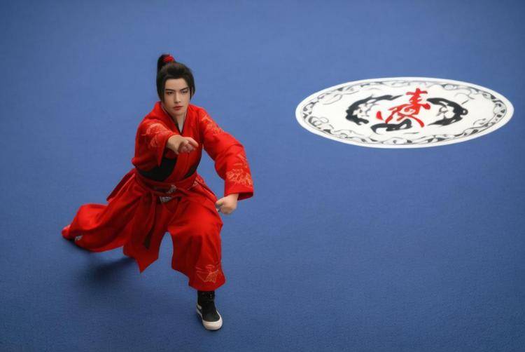 手工羽毛扇網(wǎng)站如何憑借傳統(tǒng)工藝傳承擴(kuò)大流量？同行都是怎么做的？